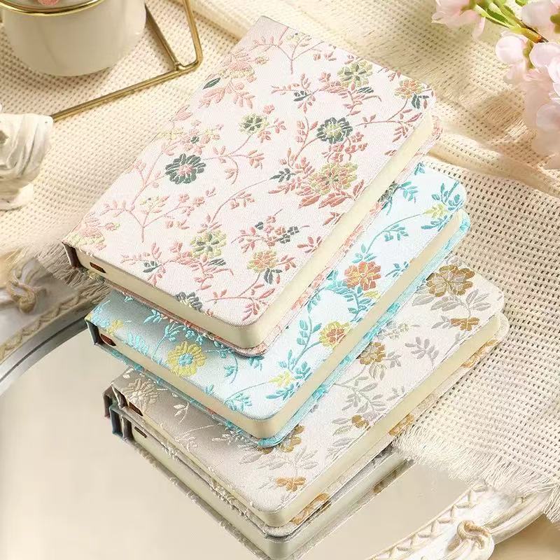 Caderno A6 de Brocado Floral C - Vintage Leather Journal Notebook avaliação e preço